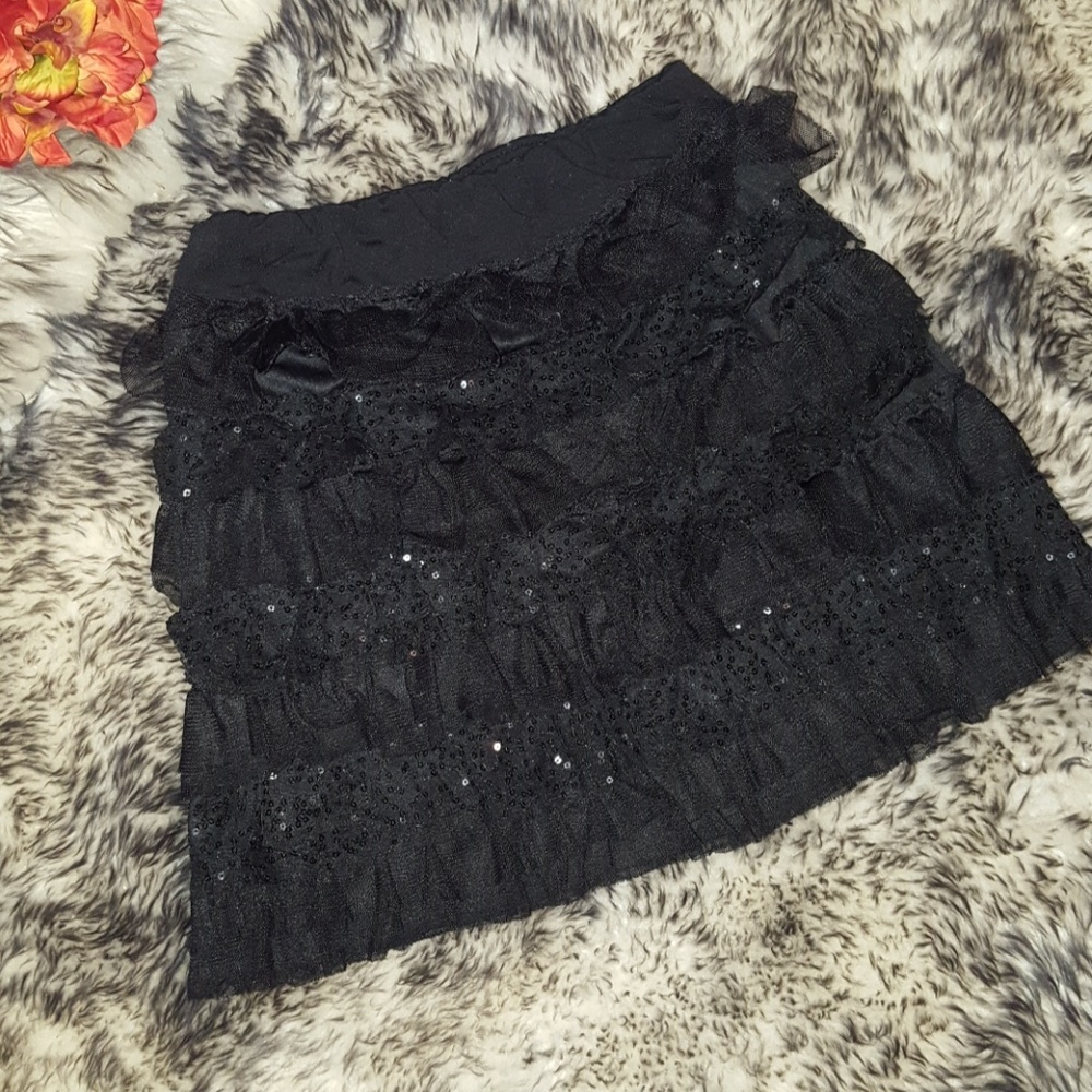 Black skirt